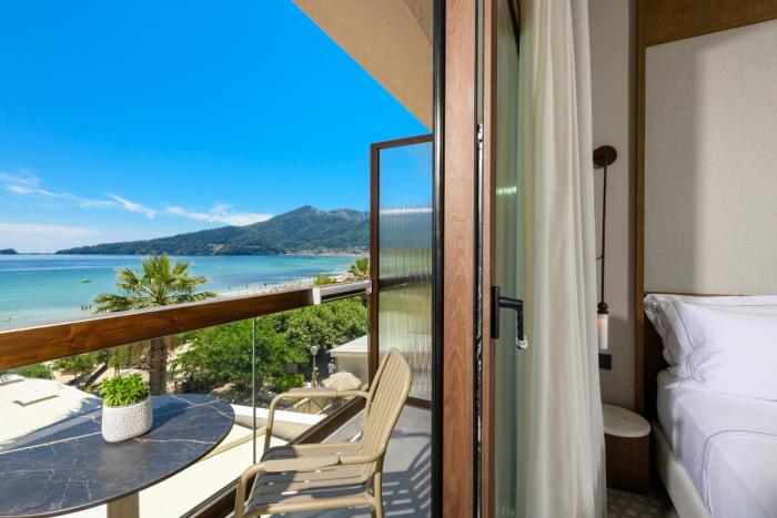 Enavlion Elegance Seaside Luxury