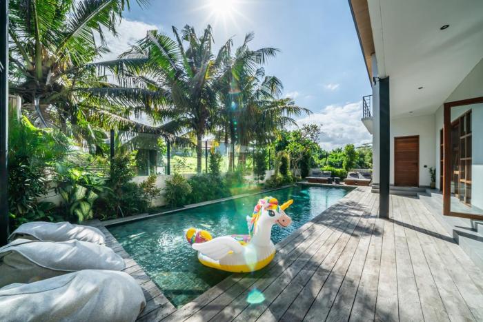Serene 5 BR Villa in Cemagi - Villa Vastaya