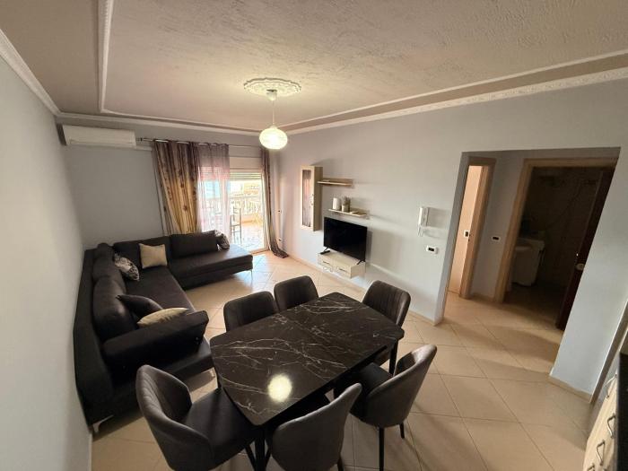 Amis Cozy Apartment