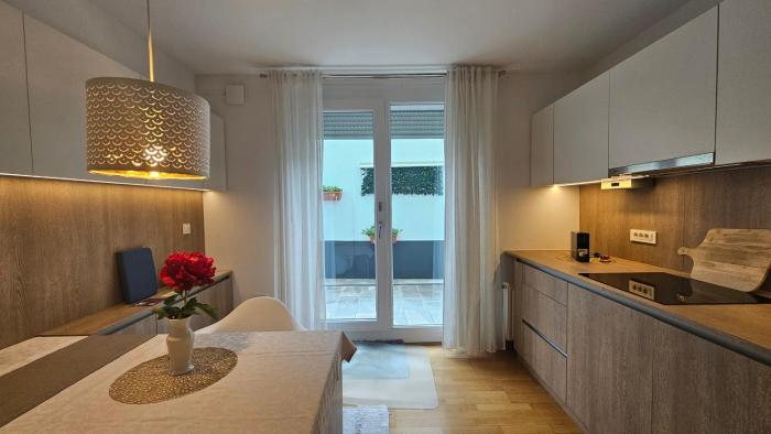 Hidden Gem Apartment Ljubljana Tour As with Free private parking