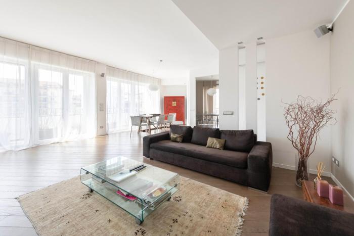Lush Contemporary Flat, wonderful and wide home with 3 Bedrooms, 6 guests, By HouseinMilano