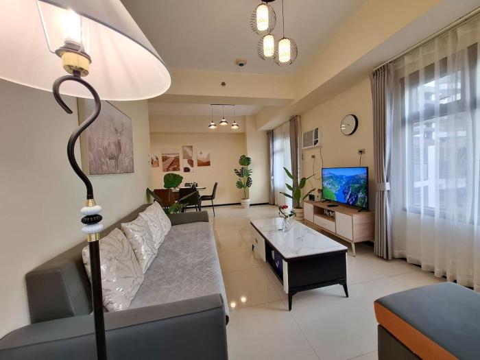3BR Grand-100sqm-15pax-Free Parking-PET-MOA,PICC,WTC,CCP