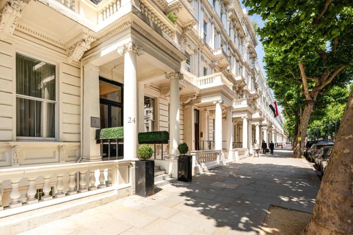Queensgate Court Apartments