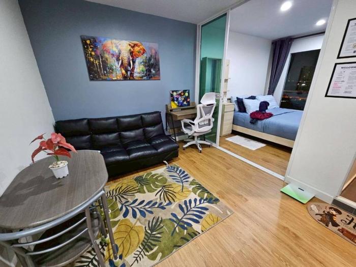 Relax pool 1 BR City sky view at Bangson MRT by Yoyo