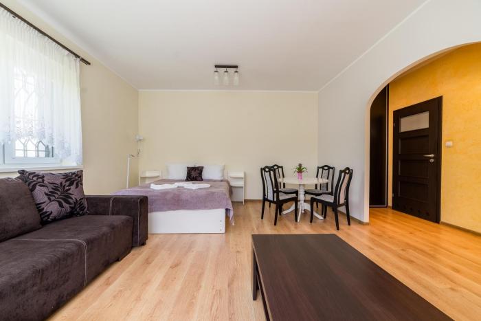 Rzepeckiej Comfort Apartment by BookingHost