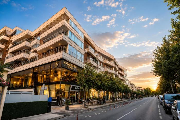 A Gallery Hotel