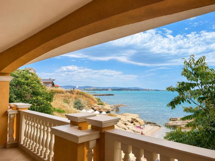 Santa Maria Luxury Suits