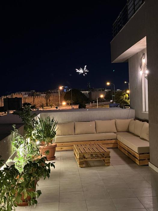 2BR with Spacious Green Terrace