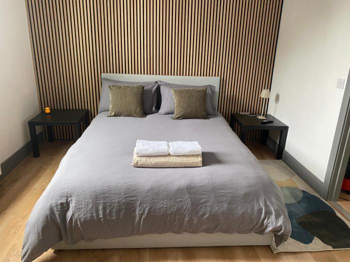 Modern Apartment in the Heart of Town