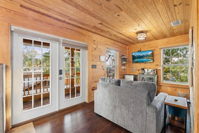 Upper Oasis Suite