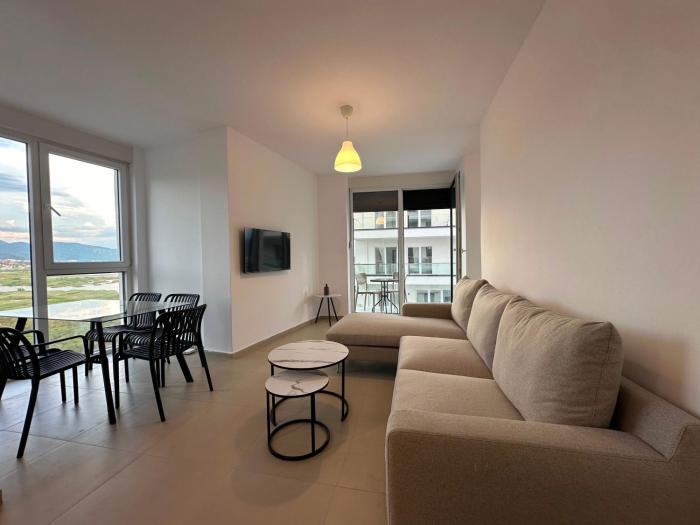 Lagoon & Sea View 2-Bedroom Apartment