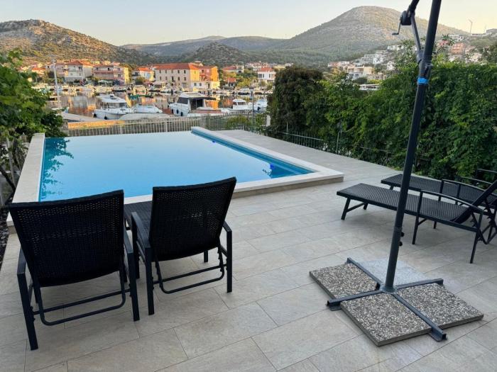 Beach Villa Anchor Trogir -Seget Vranjica