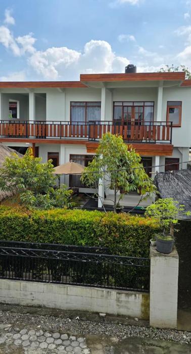 Sucis Friendly Garden Apartment 7c 1st floor