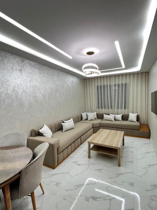 LExclusif - Artists Interior and Pool