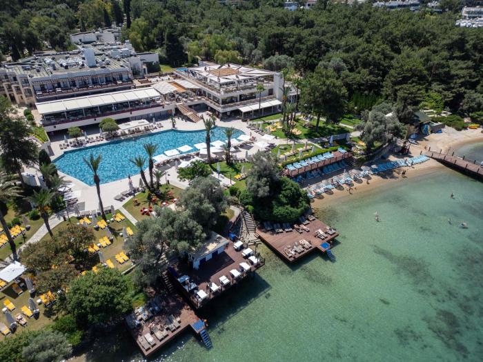 DoubleTree by Hilton Bodrum Isil Club Ultra All-Inclusive Resort