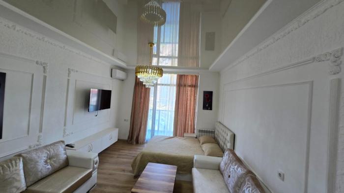 Batumi Sunny Studio