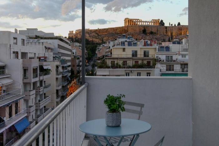 Acropolis View loft studio
