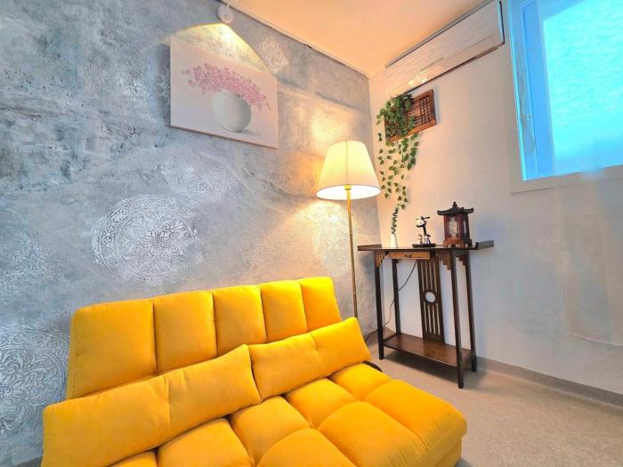 Slow&Joy, Suwon ㅣ Next to Hwaseong HaenggungㅣJust 5 minutes from the trendy Haengridan-gilㅣPrivate, exclusive-use accommodationㅣUp to 8 guests