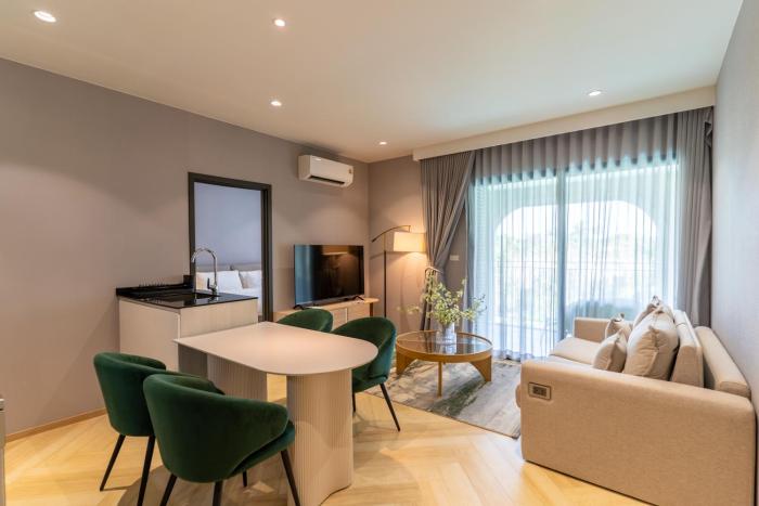 The Title Legendary Luxury 2BR Pool & Spa Bang Tao