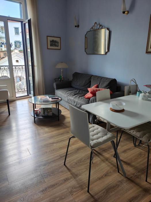 Appartamento confortevole con vista sulla piazza