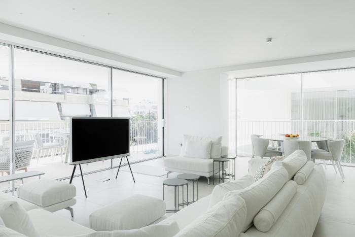 Architectural 3BR Luxury Oasis 3rd Floor in Voula