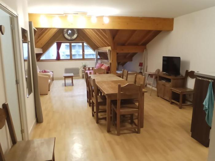 Grand studio loft idéal pour les familles
