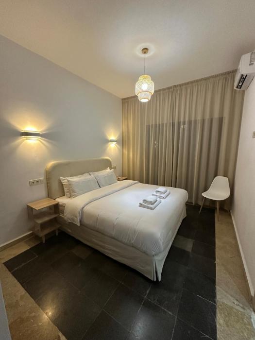 New Modern Apartment in the Heart of the City with Terrace