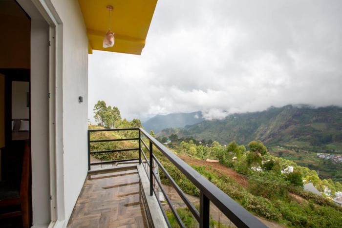 Magic Fog Valley Luxury 4 Bedroom Villa In Vilpatti