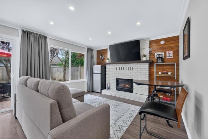 Cozy Richmond Home, 5 Min to Steveston Village