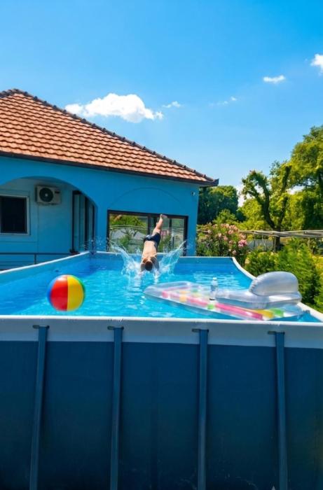Hidden Oasis PeSa - Luxury Villa with Pool & Spa