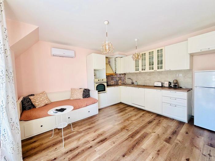 Varna Parkside & Beach Residence