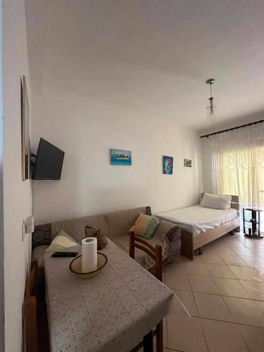 Blue Nest Apartment Golem Near Grand Blue Fafa