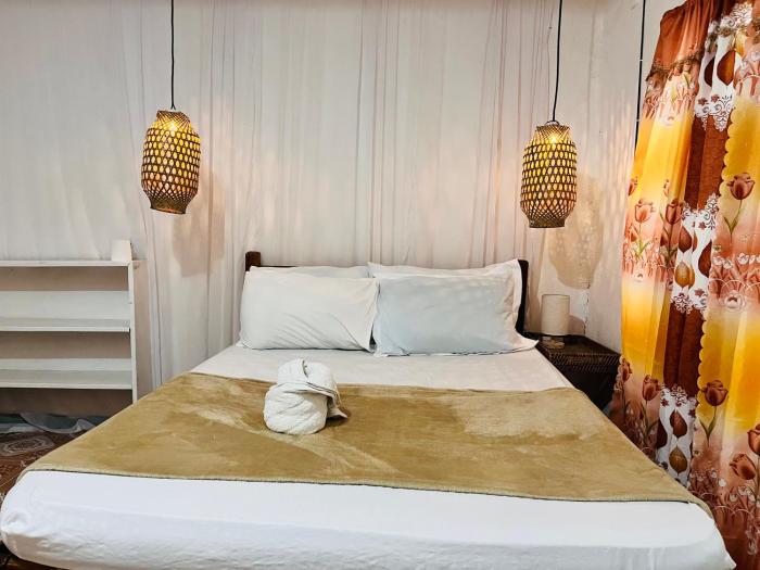 2BR Casa de Viajeros 600mbps spacious 5 minutes to the beach