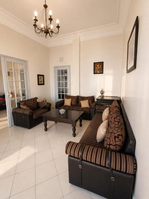 Cosy Art Deco Apart Welcome to Jamess