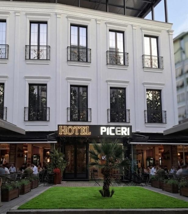 Hotel Shopi Residence