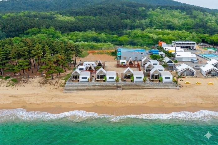 Taean Hakampo Waves Caravan Camping