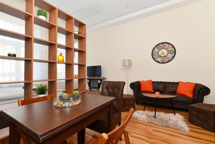 La Suite Downtown A