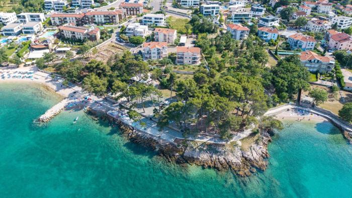 Mare & Mons Seafront Apartments