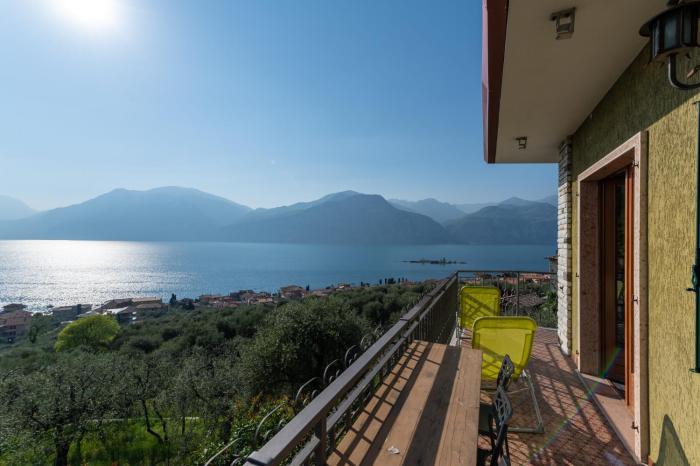 Villa Nadya by GardaDoma