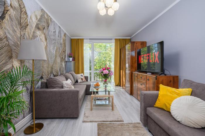 Lumina I Comfort 2-room Apartment with Balcony I Coffee Maker I near Fabryczna