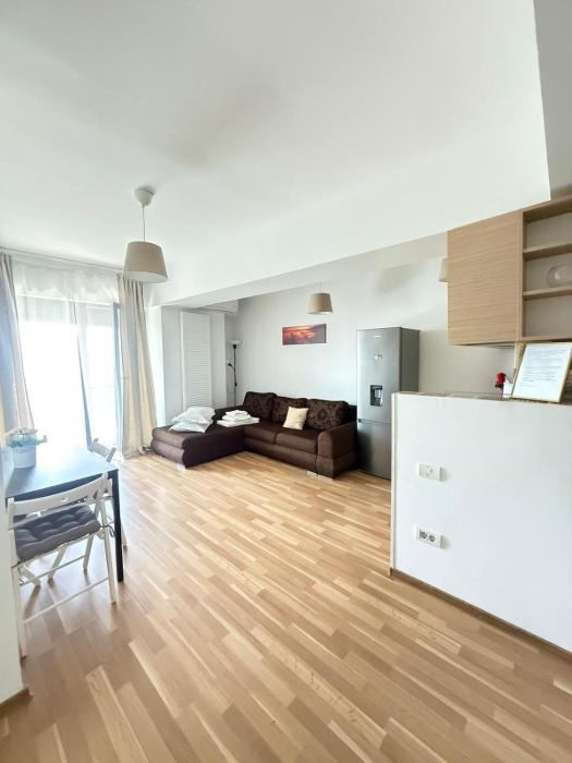 Ini Apartment Lake View Iaki