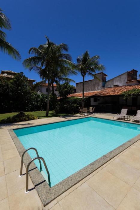 Casa 100m Geriba e 400m Ferradurinha com Piscina