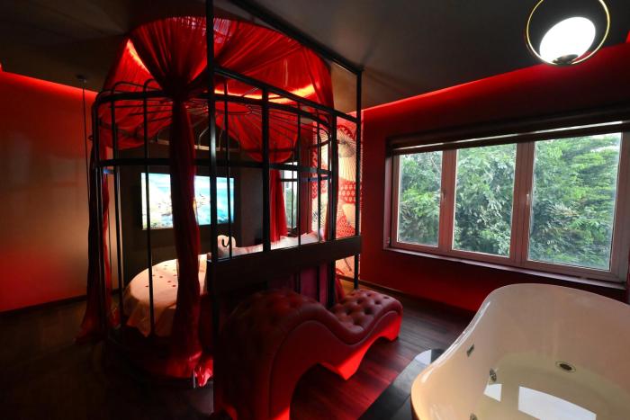 Lamour Hotel