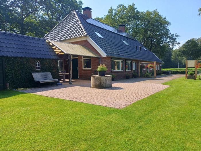Junnerbrink Junne compleet nieuw ingerichte 3 persoons woning nabij Ommen