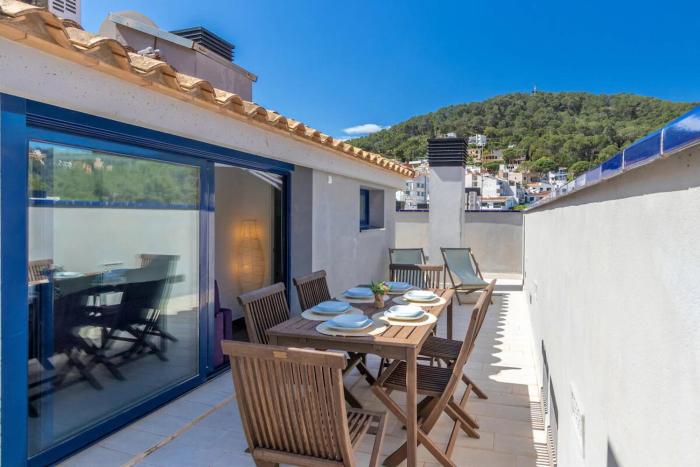 Tamariu: dúplex con terraza y playa