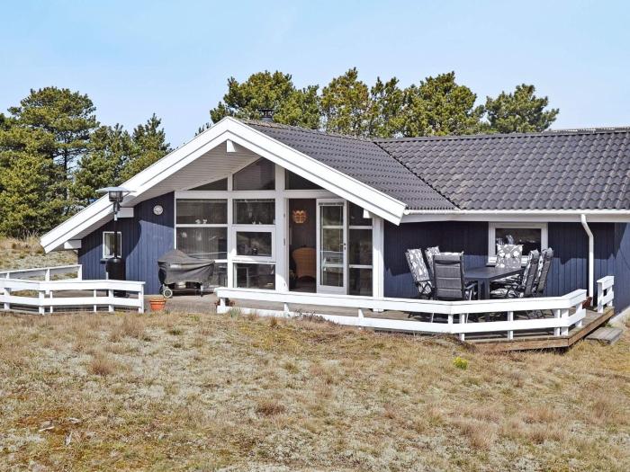 8 person holiday home in Fanø-By Traum