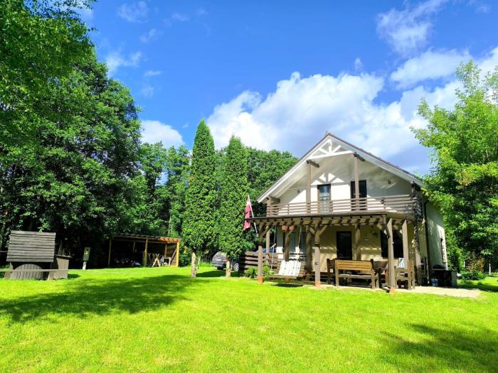 Lakehouse in Nature Park