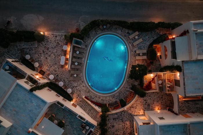 Proteas Hotel & Suites