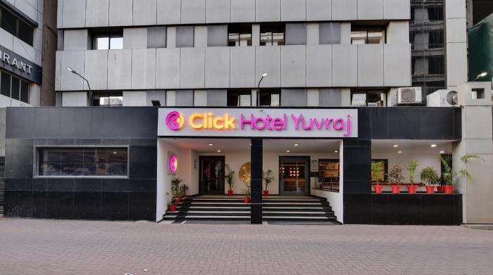 Click Hotel Yuvraj Surat