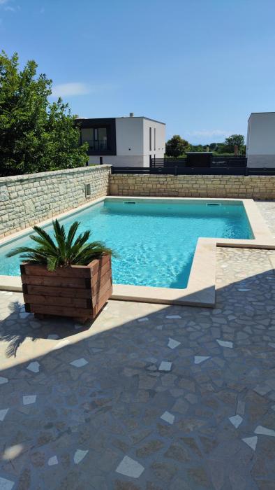 New Apartment Istra Mare private pool & parking